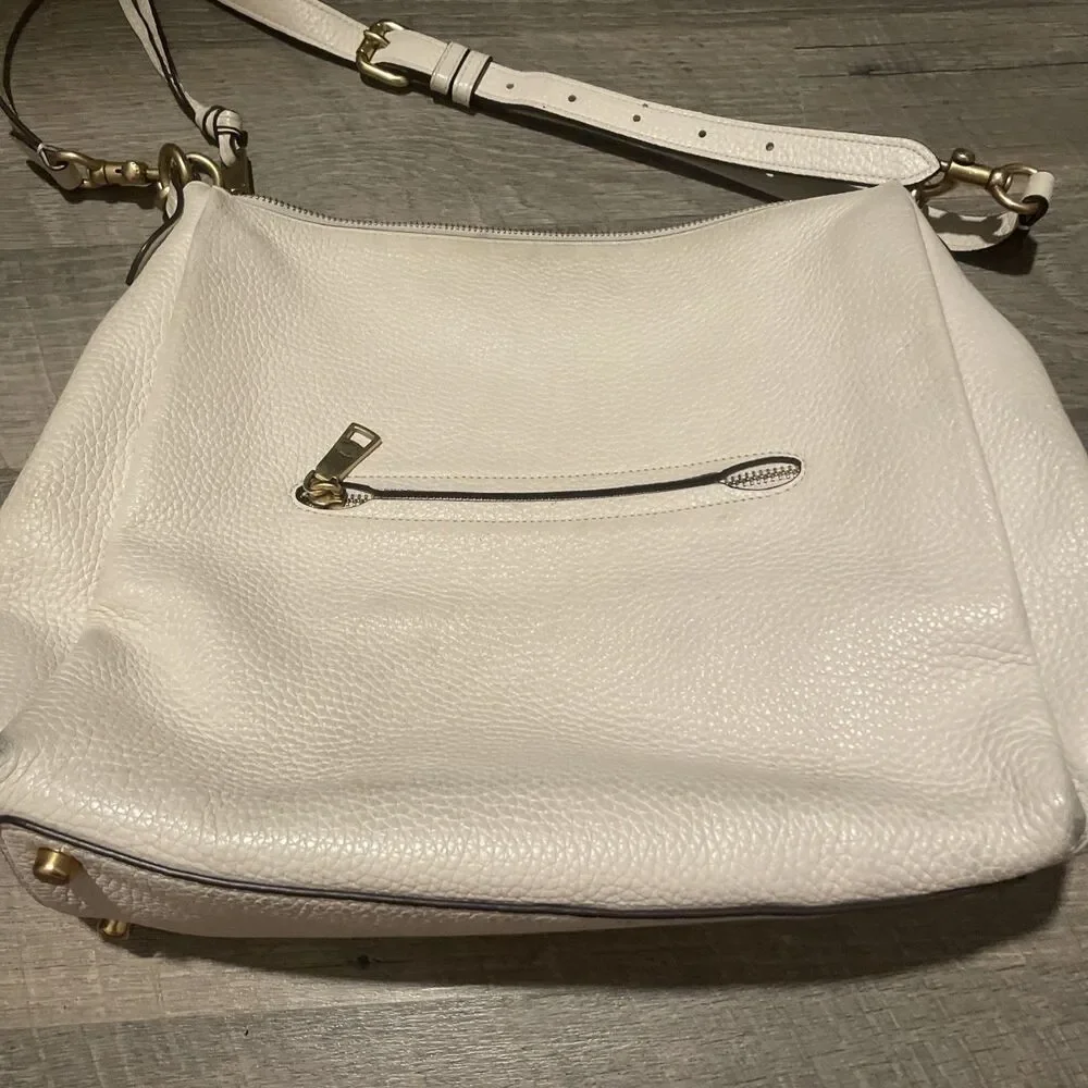 Coach Shay Shoulder Bag Pebble Leather Cream Bone Ivory 93811 Brass